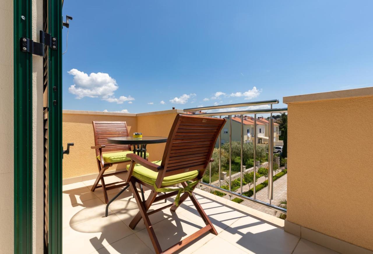B&B Villa Oasa 1 โรวีน ภายนอก รูปภาพ